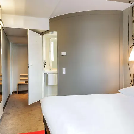 Ibis London Docklands Canary Wharf Exterior foto
